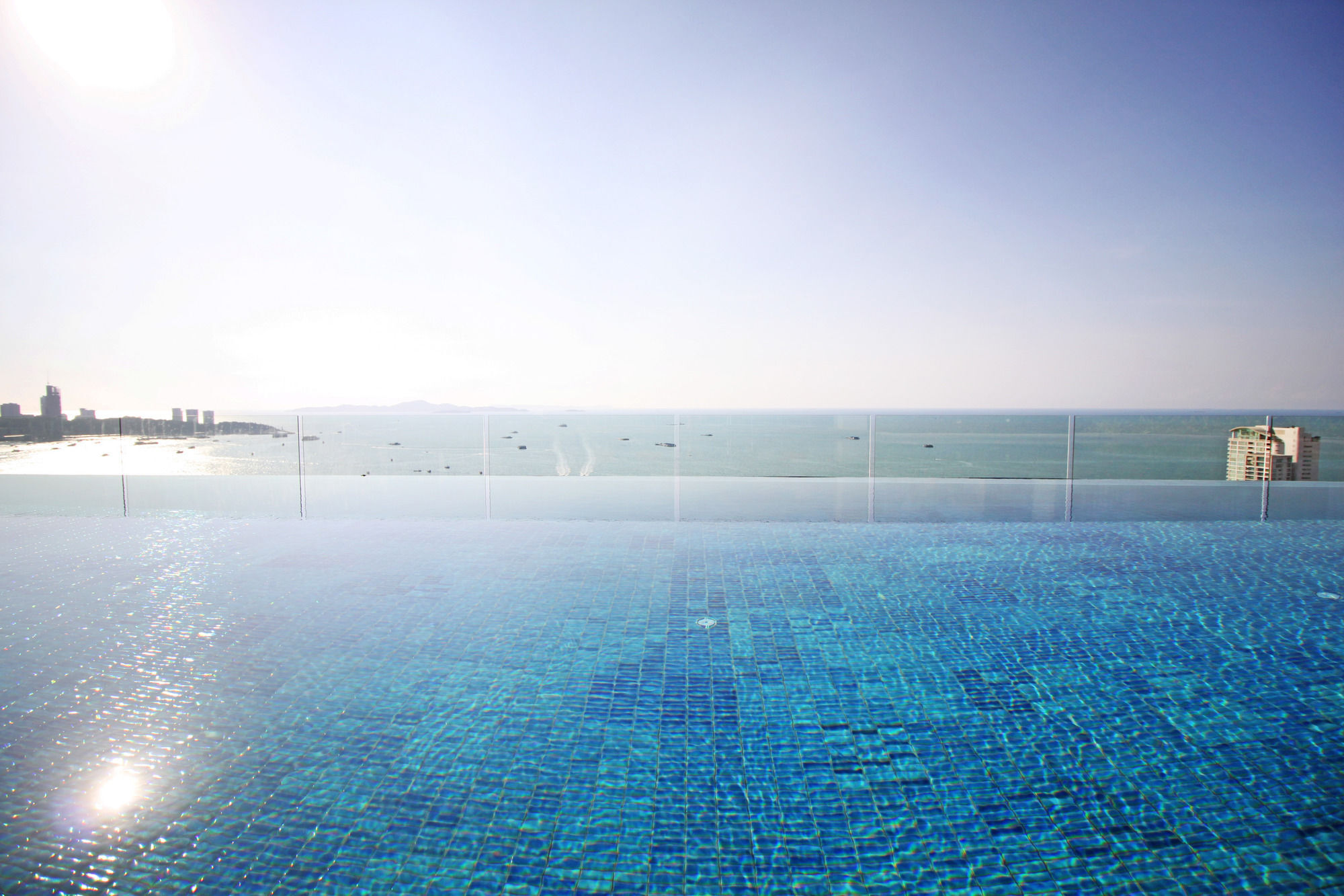 Centric Sea By Pattaya Holiday Bang Lamung Exterior photo