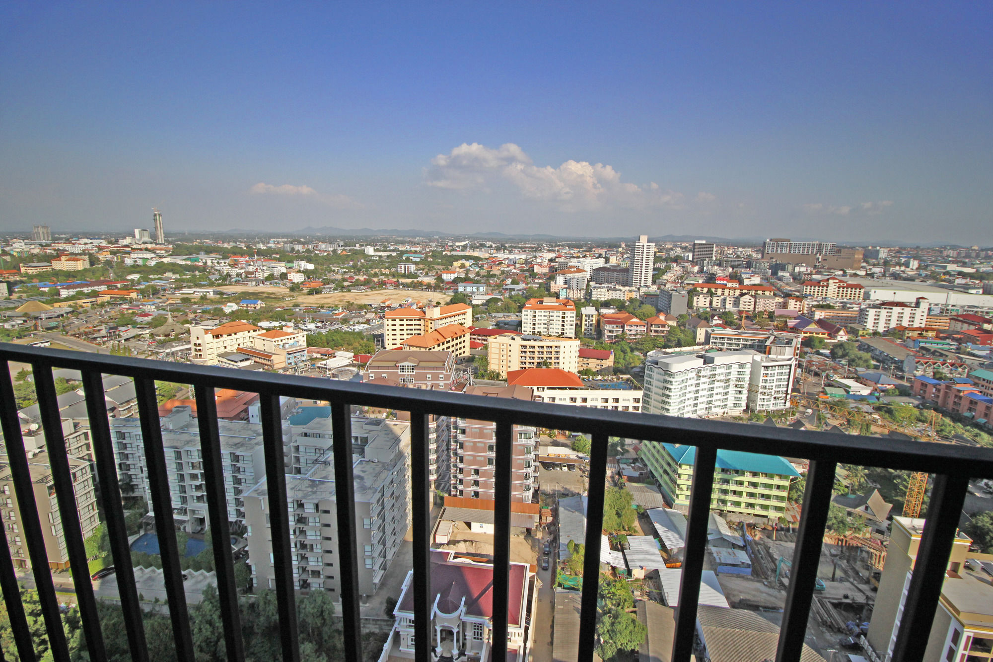 Centric Sea By Pattaya Holiday Bang Lamung Exterior photo
