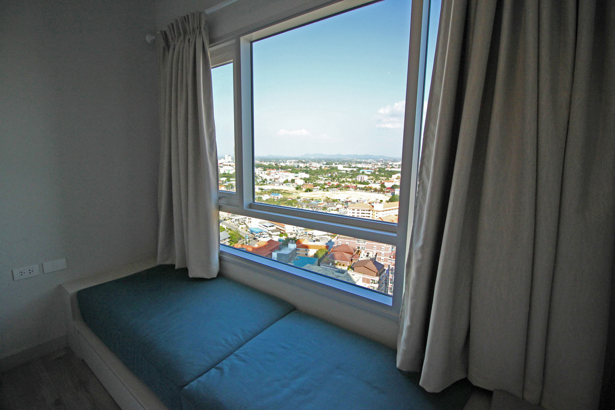 Centric Sea By Pattaya Holiday Bang Lamung Exterior photo