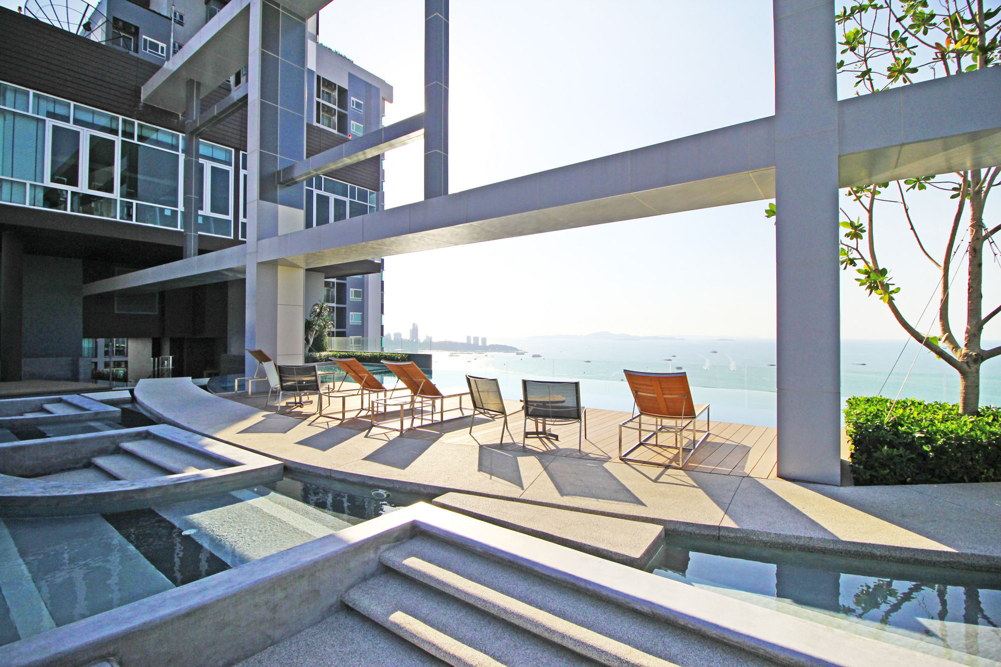 Centric Sea By Pattaya Holiday Bang Lamung Exterior photo